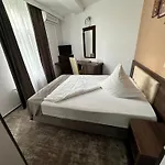 Hotel Neon
